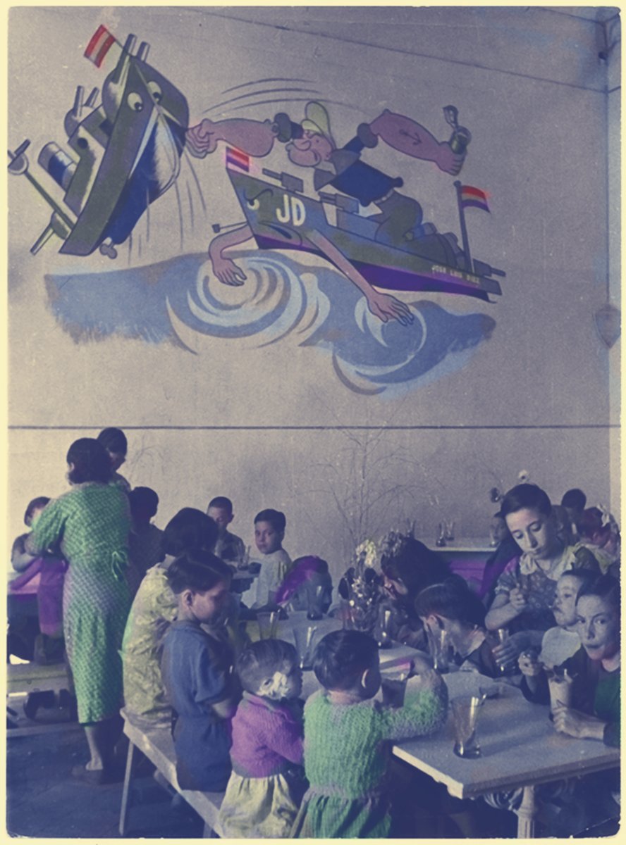 Octubre 1938. Refugio para niñas y niños en Barcelona. Foto David Seymour. Archivo ICP. Coloreada