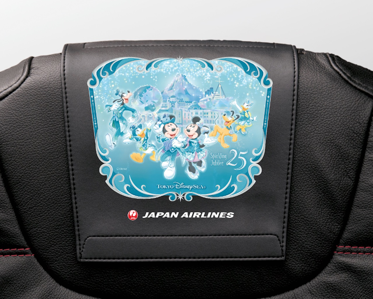 Un Boeing 737-800 Japan Airlines aux couleurs du 25ᵉ anniversaire de Tokyo DisneySea 5 Air Journal