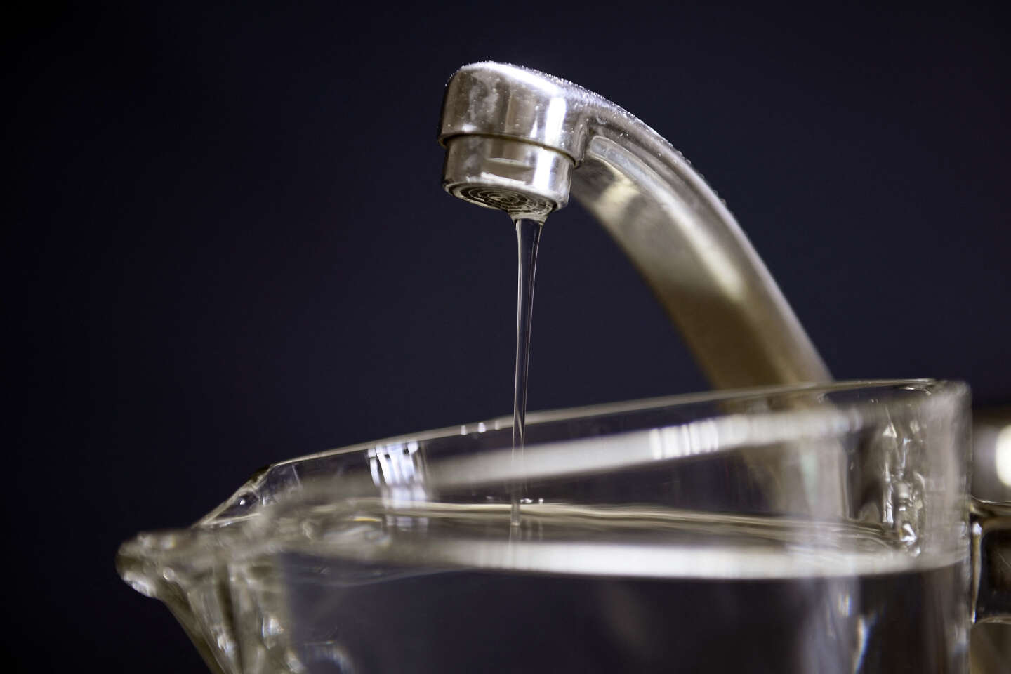 Christophe Defeuilley, économiste : « L’eau a vocation à devenir un patrimoine à sauvegarder »