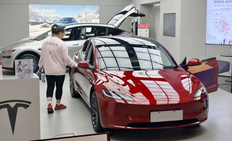 🚘 特斯拉评估出售中国业务为潜在合并 SpaceX 铺路
